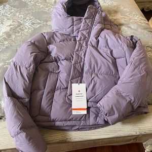 Lululemon cropped puffer jacket